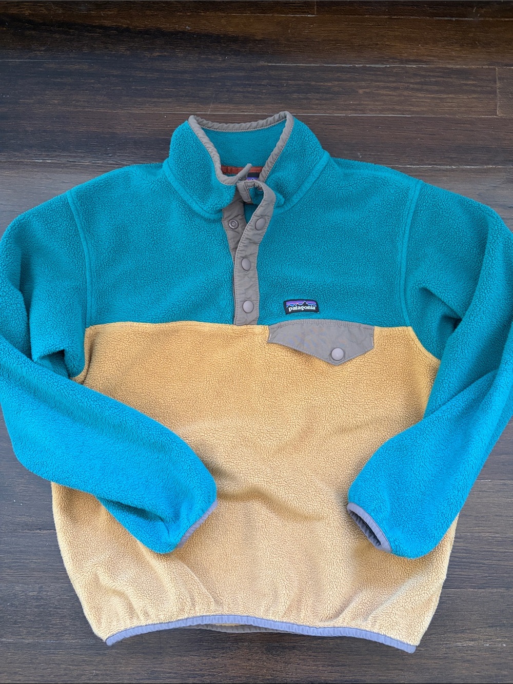 Patagonia Kids M 10 Teal and Mustard Pullover Snap Fleece